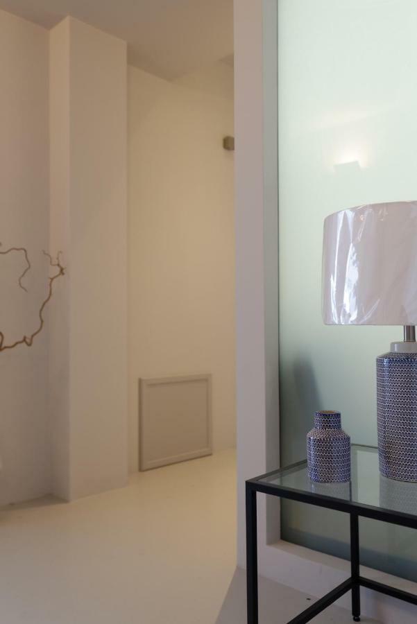 B&B Questa Casa Non E'Un Albergo Palermo Buitenkant foto