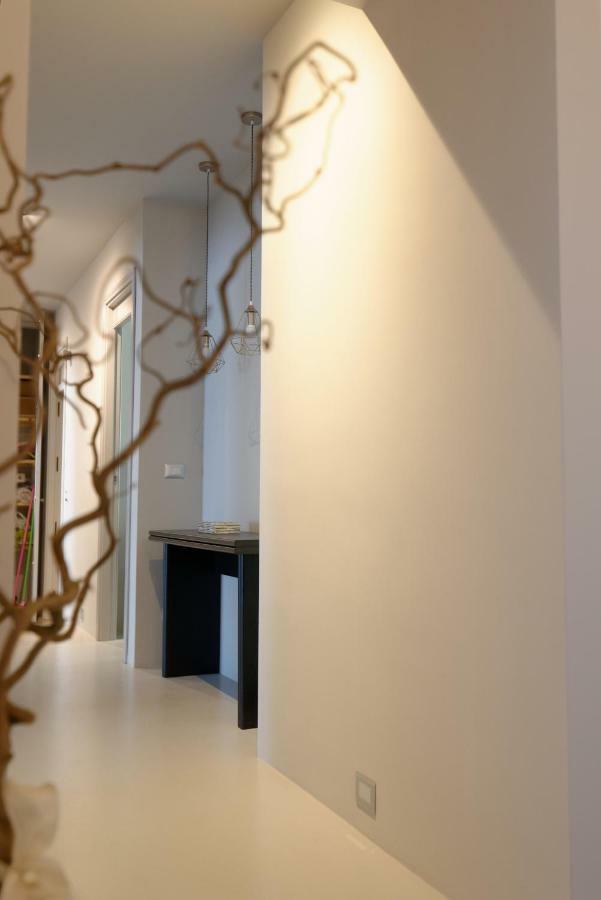 B&B Questa Casa Non E'Un Albergo Palermo Buitenkant foto