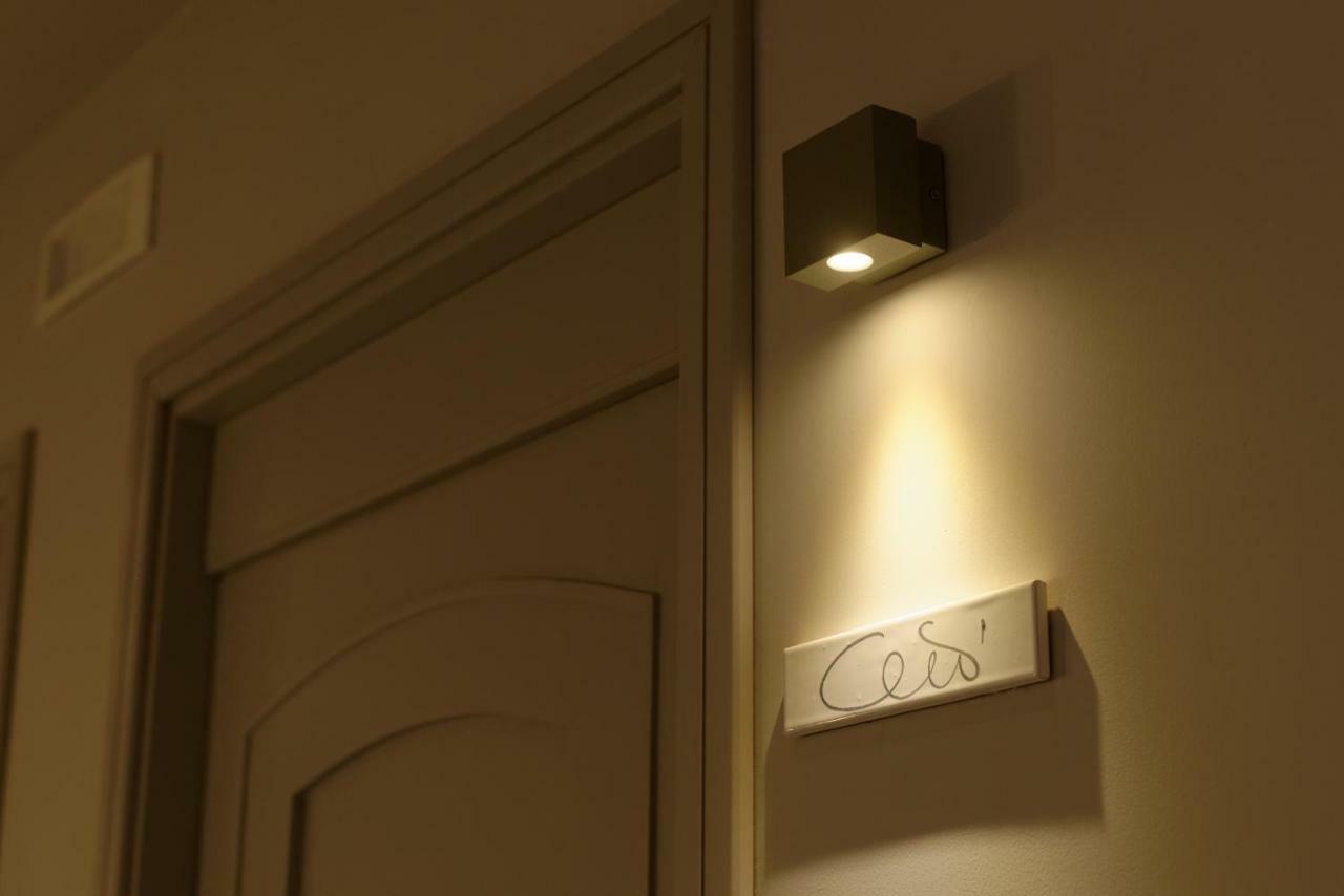 B&B Questa Casa Non E'Un Albergo Palermo Buitenkant foto