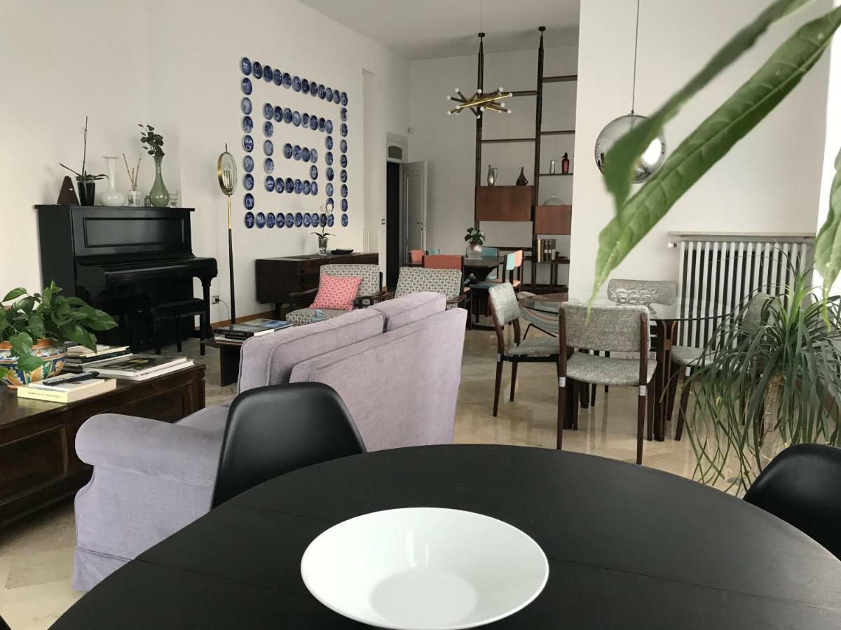 B&B Questa Casa Non E'Un Albergo Palermo Buitenkant foto