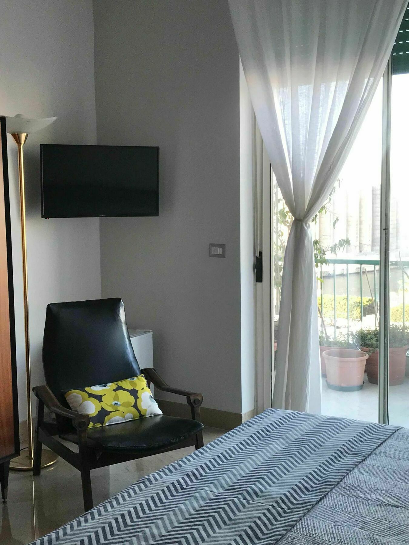B&B Questa Casa Non E'Un Albergo Palermo Buitenkant foto